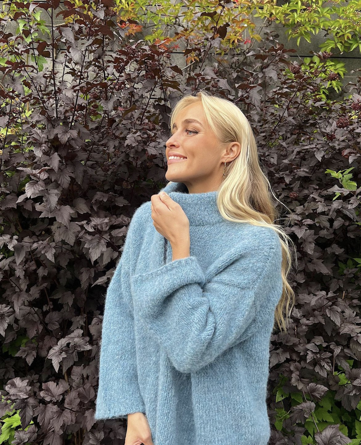 Øyunn Krogh by House of YarnAud jakke ensfarget - strikkepakke i Upcycle Faerytale fra Du store Alpakka