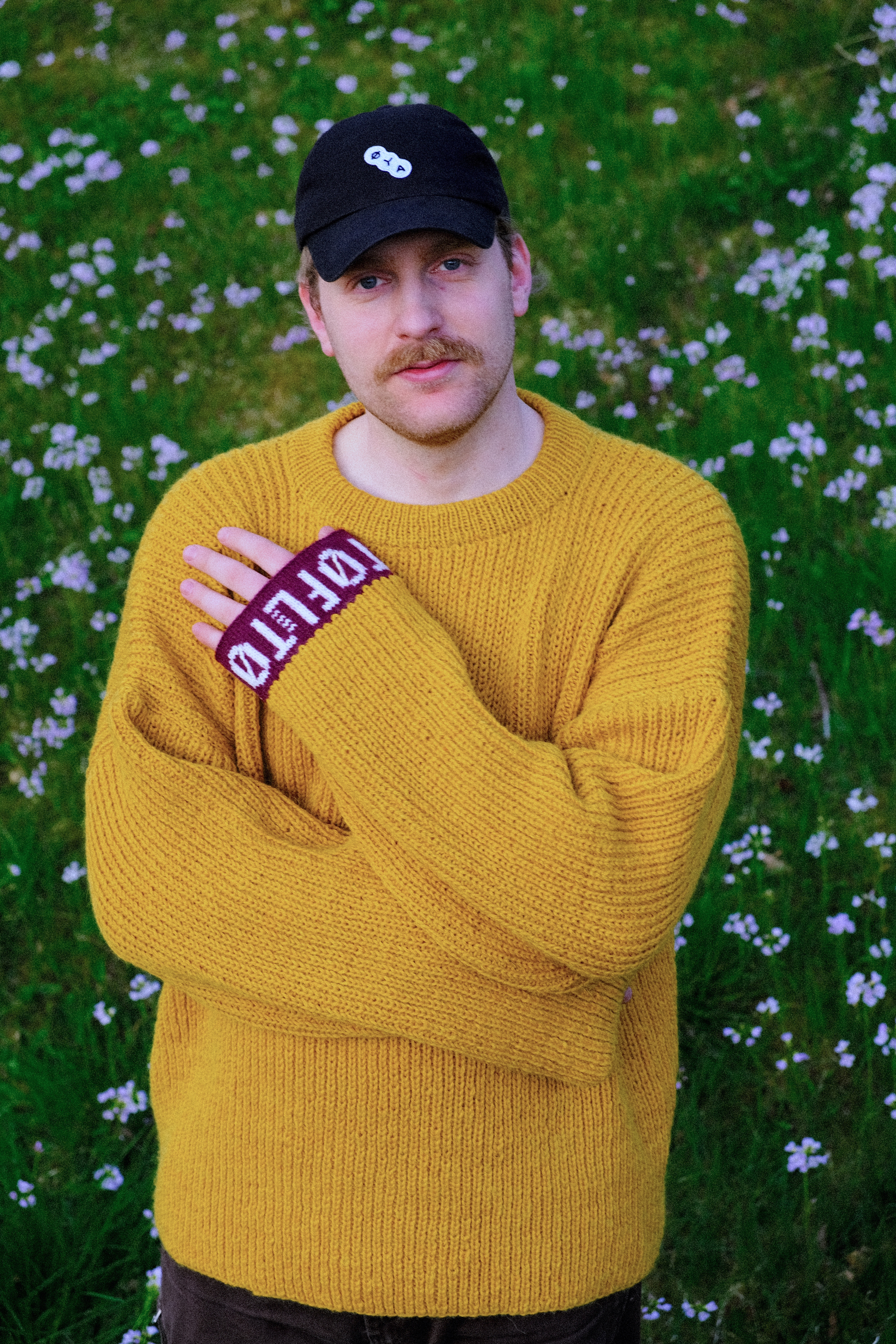 Strikk by TøflTøfl genser