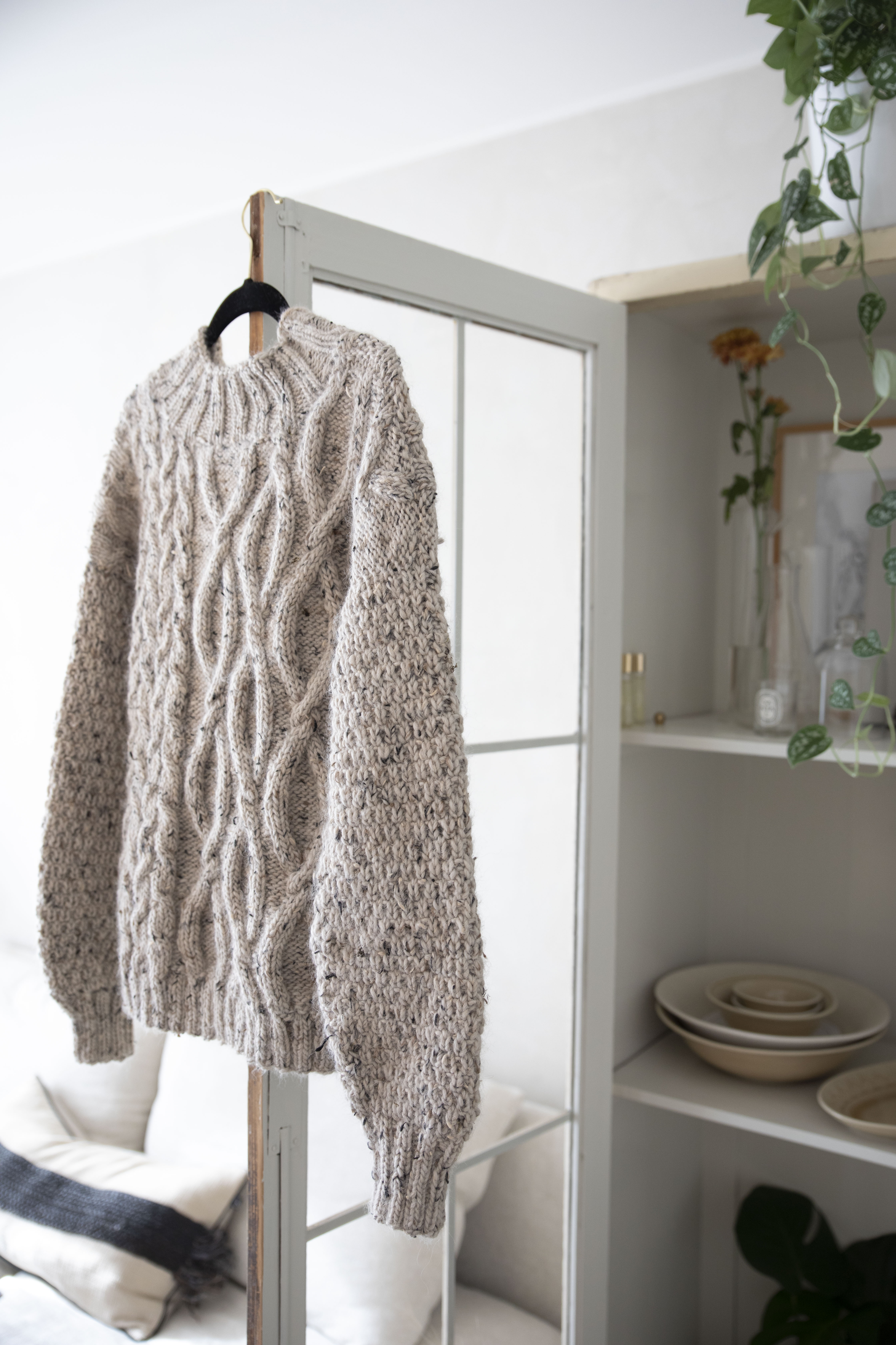 Mari Kalberg SkjævelandSpirea Genser