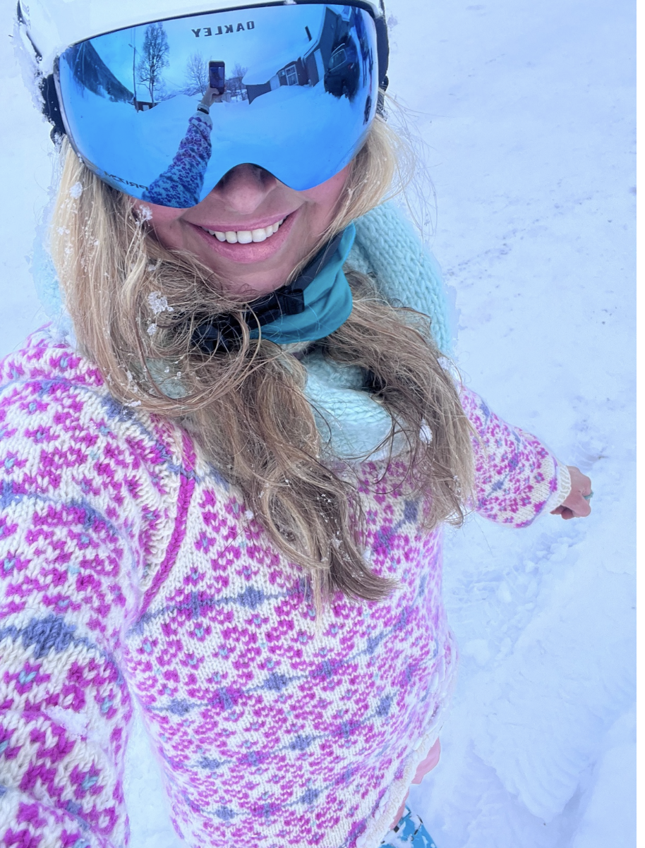 PuddderpikenMaritindgenseren av Pudderpiken,  garnpakke i Fivel 