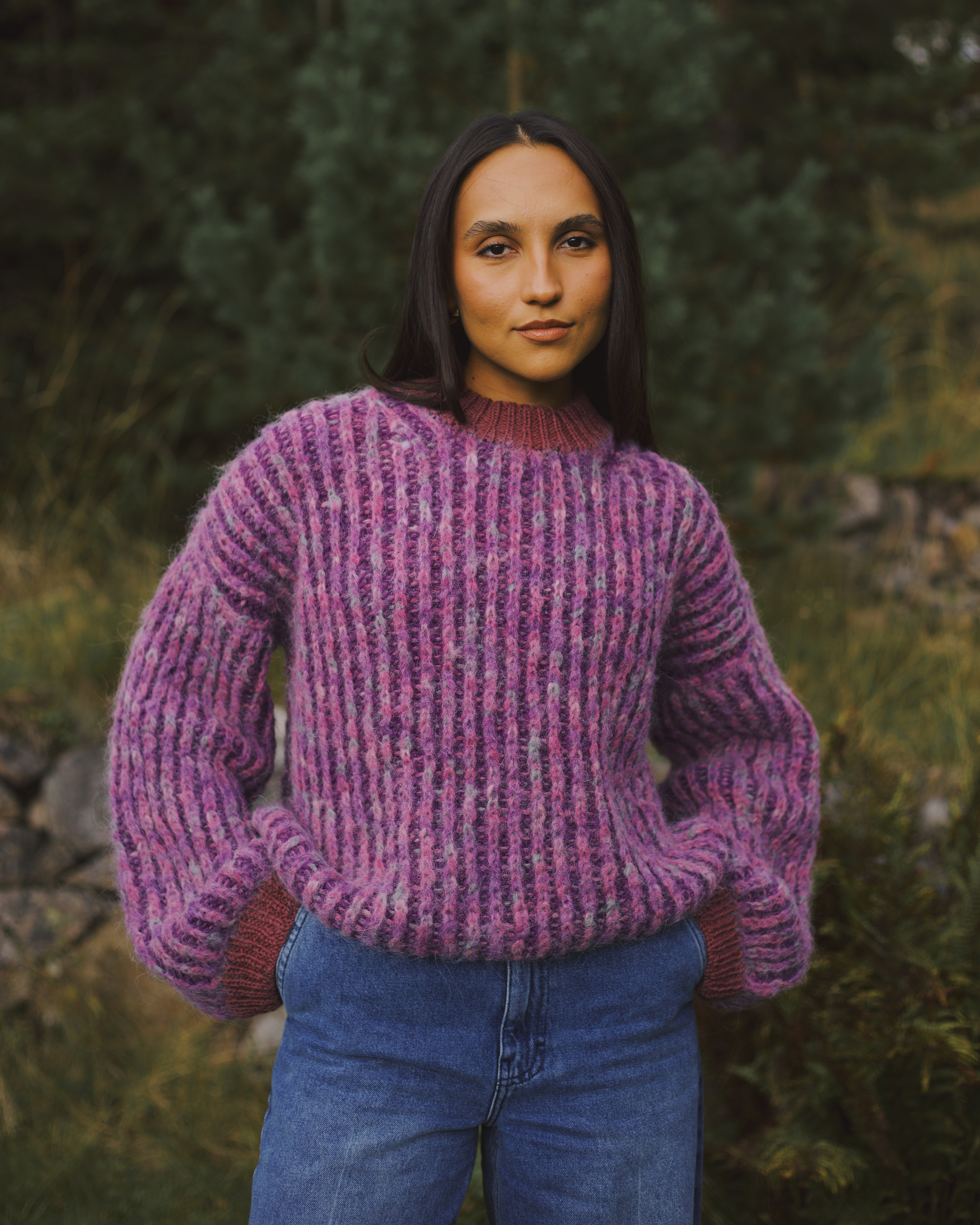 MIN MOTE by House of YarnToni-Genseren i Safir og Soft