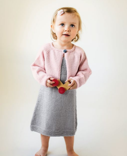 Olaug KleppeRillekjole og Knappejakke